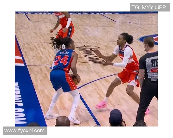 篮球赛中惊现绝平三分，全场沸腾