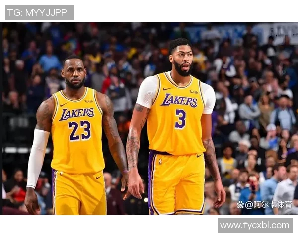 体育趣闻：球星社媒互动盘点